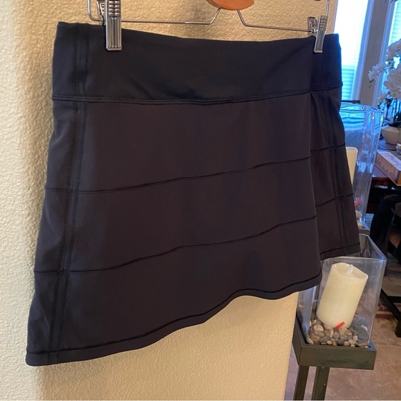 LULULEMON Women Black Tennis Athletic Skort Size 10 - Picture 2 of 7